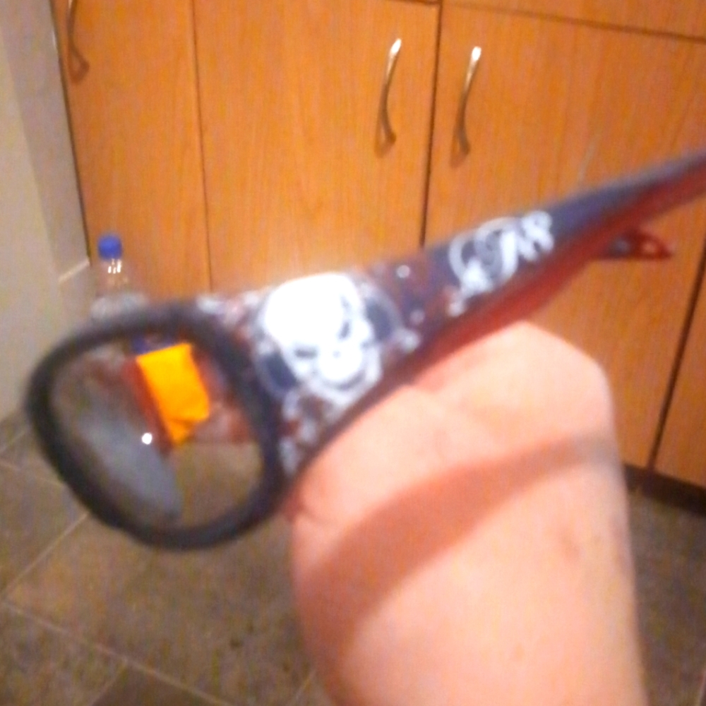 Sports glasses